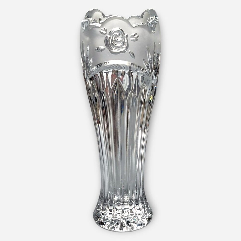 Oneida Southern Garden 7 Inch Crystal Flower Bud Vase